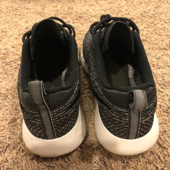 Nike sneakers - Picture 4 of 5